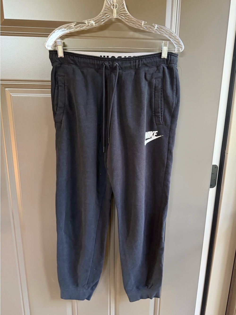 Nike Women’s Black Jogger Sweatpants, Size M